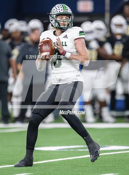 Thumbnail 3 in Carroll vs. DeSoto (UIL 6A DI Area Playoff) photogallery.