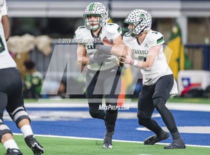 Thumbnail 2 in Carroll vs. DeSoto (UIL 6A DI Area Playoff) photogallery.