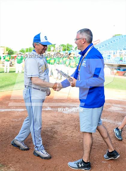 Thumbnail 3 in Lakeland vs. Queensbury (NYSPHSAA Class A Final) photogallery.