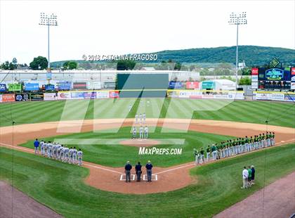 Thumbnail 2 in Lakeland vs. Queensbury (NYSPHSAA Class A Final) photogallery.