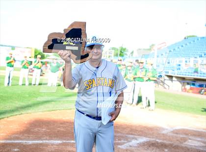 Thumbnail 2 in Lakeland vs. Queensbury (NYSPHSAA Class A Final) photogallery.
