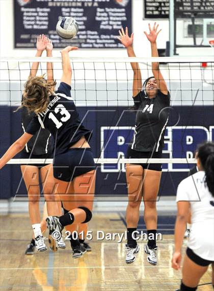 Thumbnail 2 in Alhambra @ Flintridge Prep photogallery.