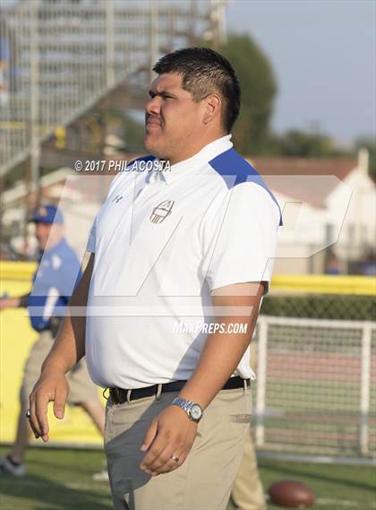 Thumbnail 1 in Bishop Amat vs Mater Dei photogallery.