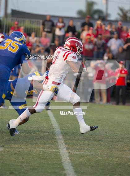 Thumbnail 3 in Bishop Amat vs Mater Dei photogallery.