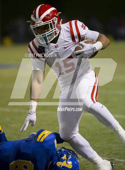Thumbnail 2 in Bishop Amat vs Mater Dei photogallery.