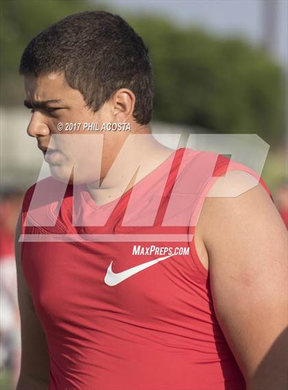Thumbnail 3 in Bishop Amat vs Mater Dei photogallery.