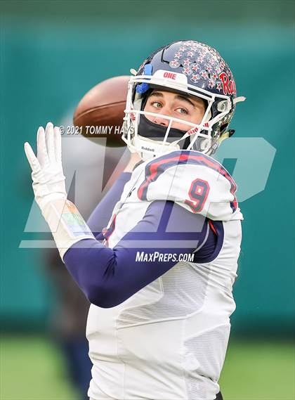 Thumbnail 3 in Highland Park vs. Ryan (UIL Class 5A D1 Quarterfinals) photogallery.