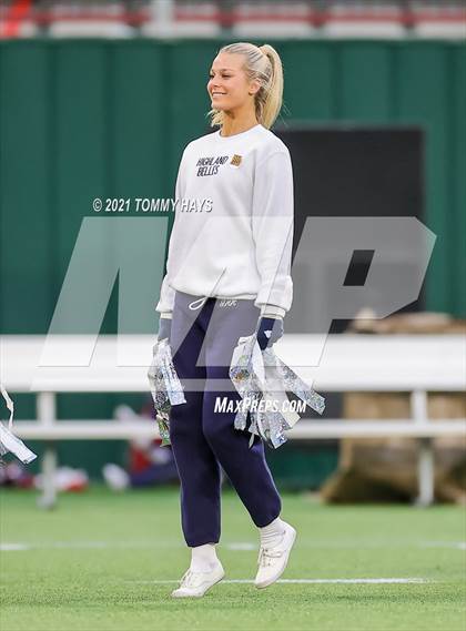 Thumbnail 2 in Highland Park vs. Ryan (UIL Class 5A D1 Quarterfinals) photogallery.