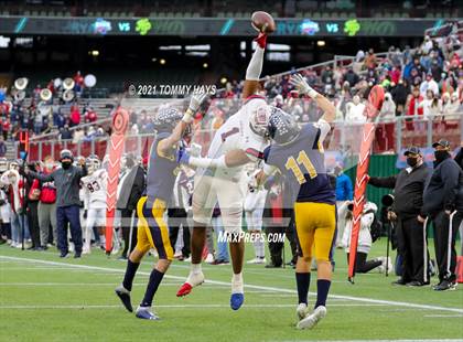 Thumbnail 2 in Highland Park vs. Ryan (UIL Class 5A D1 Quarterfinals) photogallery.