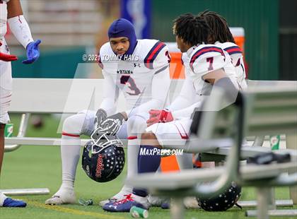 Thumbnail 2 in Highland Park vs. Ryan (UIL Class 5A D1 Quarterfinals) photogallery.