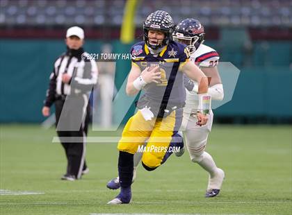 Thumbnail 2 in Highland Park vs. Ryan (UIL Class 5A D1 Quarterfinals) photogallery.