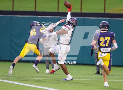 Thumbnail 3 in Highland Park vs. Ryan (UIL Class 5A D1 Quarterfinals) photogallery.