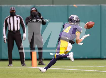 Thumbnail 3 in Highland Park vs. Ryan (UIL Class 5A D1 Quarterfinals) photogallery.