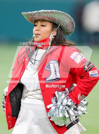 Thumbnail 1 in Highland Park vs. Ryan (UIL Class 5A D1 Quarterfinals) photogallery.