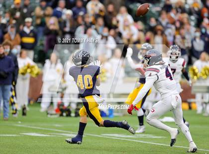 Thumbnail 2 in Highland Park vs. Ryan (UIL Class 5A D1 Quarterfinals) photogallery.