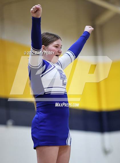 Thumbnail 2 in Lincoln @ Shenango photogallery.