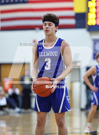 Thumbnail 1 in Lincoln @ Shenango photogallery.