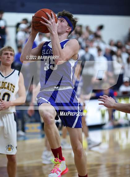 Thumbnail 1 in Lincoln @ Shenango photogallery.