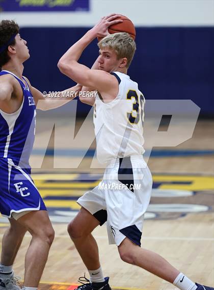 Thumbnail 3 in Lincoln @ Shenango photogallery.