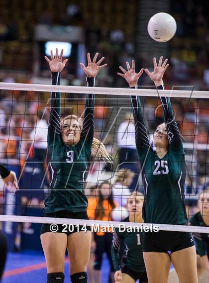 Thumbnail 1 in Fleming vs. Prairie (CHSAA 1A Playoff) photogallery.