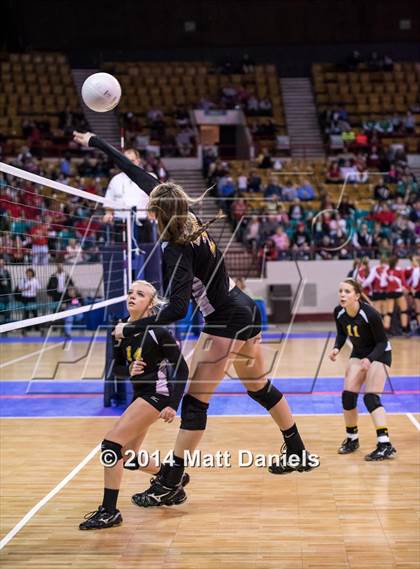 Thumbnail 1 in Fleming vs. Prairie (CHSAA 1A Playoff) photogallery.