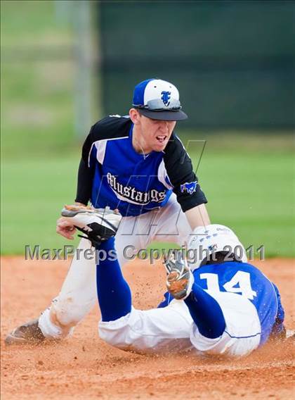 Thumbnail 3 in Cypress Creek vs Friendswood (Clear Creek ISD Tournament) photogallery.