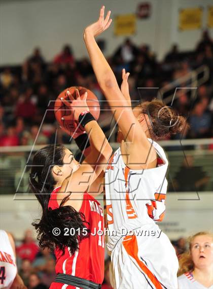 Thumbnail 3 in Chaminade vs. Mater Dei (CIF SS Open Division Final) photogallery.