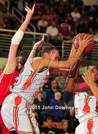 Thumbnail 3 in Chaminade vs. Mater Dei (CIF SS Open Division Final) photogallery.