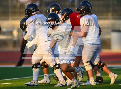 Thumbnail 2 in Bellarmine College Prep @ Half Moon Bay (Scrimmage) photogallery.