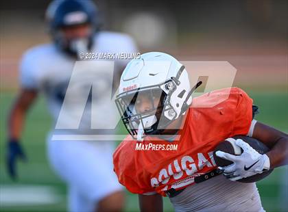 Thumbnail 2 in Bellarmine College Prep @ Half Moon Bay (Scrimmage) photogallery.