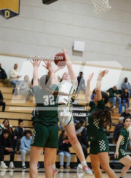 Thumbnail 2 in St. Patrick-St. Vincent vs. Sacred Heart Cathedral Preparatory (O'Dowd MLK Classic) photogallery.