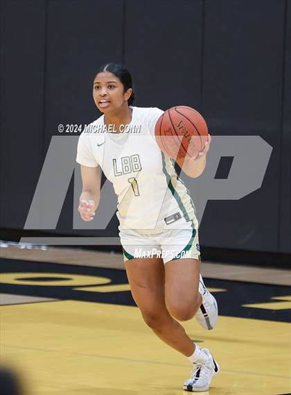 Thumbnail 2 in St. Patrick-St. Vincent vs. Sacred Heart Cathedral Preparatory (O'Dowd MLK Classic) photogallery.