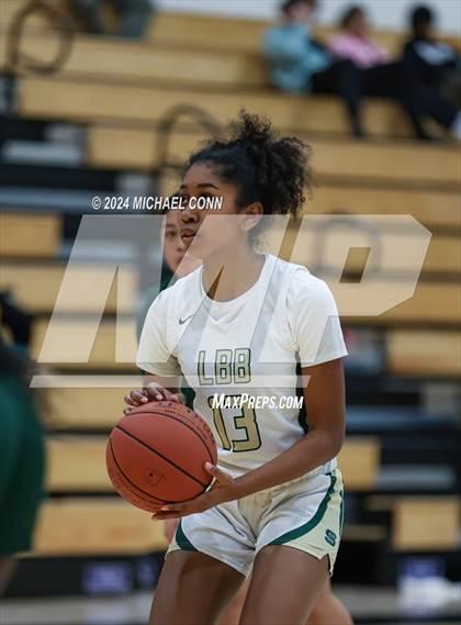 Thumbnail 1 in St. Patrick-St. Vincent vs. Sacred Heart Cathedral Preparatory (O'Dowd MLK Classic) photogallery.