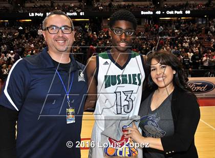 Thumbnail 3 in Chino Hills vs. Sierra Canyon (CIF SS Open Division Final) photogallery.