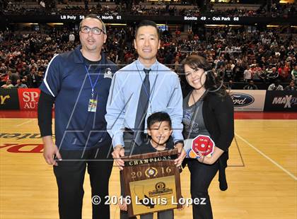 Thumbnail 2 in Chino Hills vs. Sierra Canyon (CIF SS Open Division Final) photogallery.