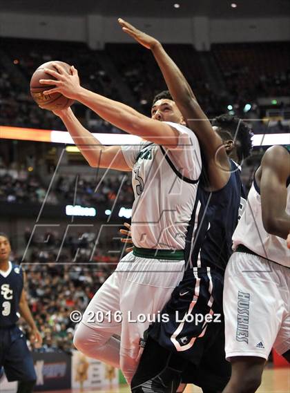 Thumbnail 1 in Chino Hills vs. Sierra Canyon (CIF SS Open Division Final) photogallery.