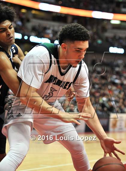 Thumbnail 2 in Chino Hills vs. Sierra Canyon (CIF SS Open Division Final) photogallery.