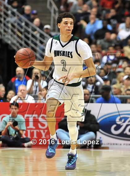 Thumbnail 2 in Chino Hills vs. Sierra Canyon (CIF SS Open Division Final) photogallery.
