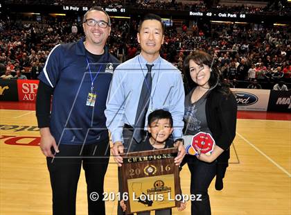 Thumbnail 3 in Chino Hills vs. Sierra Canyon (CIF SS Open Division Final) photogallery.