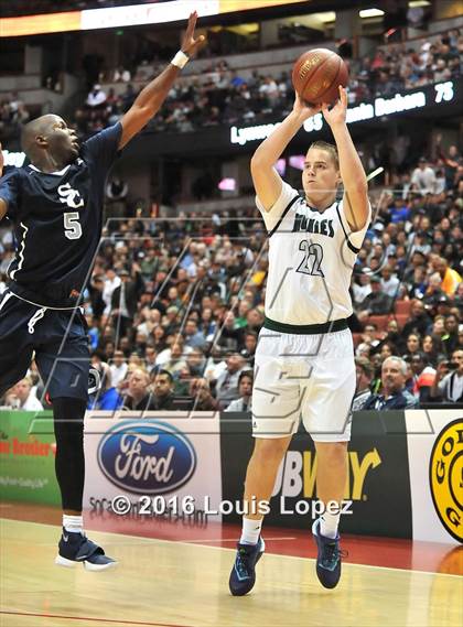 Thumbnail 1 in Chino Hills vs. Sierra Canyon (CIF SS Open Division Final) photogallery.