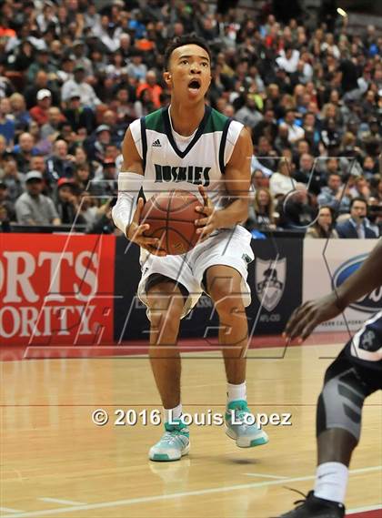 Thumbnail 1 in Chino Hills vs. Sierra Canyon (CIF SS Open Division Final) photogallery.