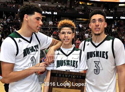 Thumbnail 2 in Chino Hills vs. Sierra Canyon (CIF SS Open Division Final) photogallery.