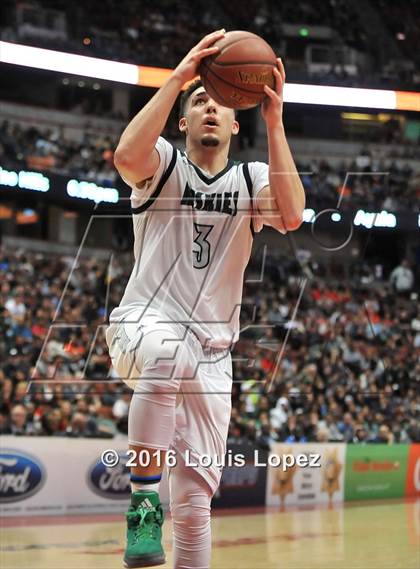 Thumbnail 3 in Chino Hills vs. Sierra Canyon (CIF SS Open Division Final) photogallery.