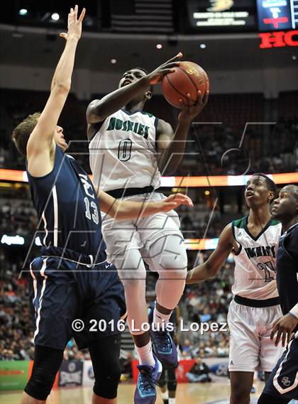 Thumbnail 2 in Chino Hills vs. Sierra Canyon (CIF SS Open Division Final) photogallery.