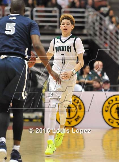 Thumbnail 1 in Chino Hills vs. Sierra Canyon (CIF SS Open Division Final) photogallery.