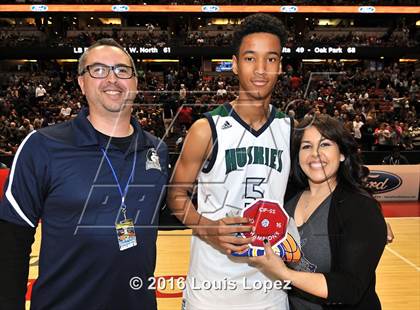 Thumbnail 3 in Chino Hills vs. Sierra Canyon (CIF SS Open Division Final) photogallery.