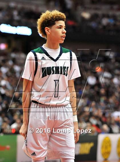 Thumbnail 2 in Chino Hills vs. Sierra Canyon (CIF SS Open Division Final) photogallery.