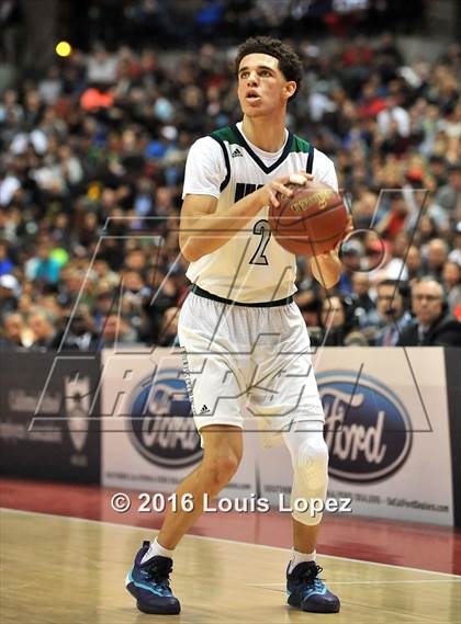 Thumbnail 1 in Chino Hills vs. Sierra Canyon (CIF SS Open Division Final) photogallery.