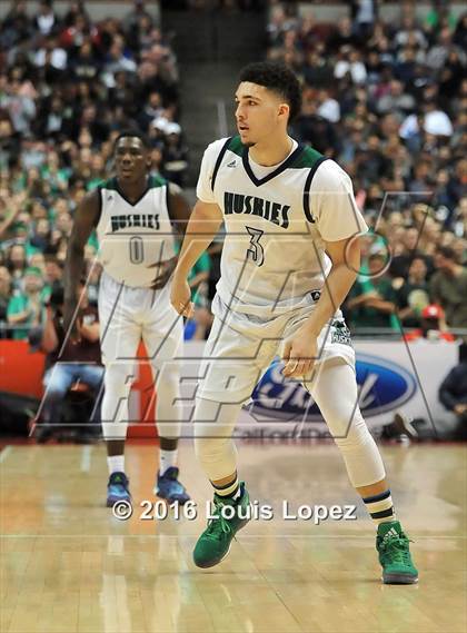 Thumbnail 2 in Chino Hills vs. Sierra Canyon (CIF SS Open Division Final) photogallery.