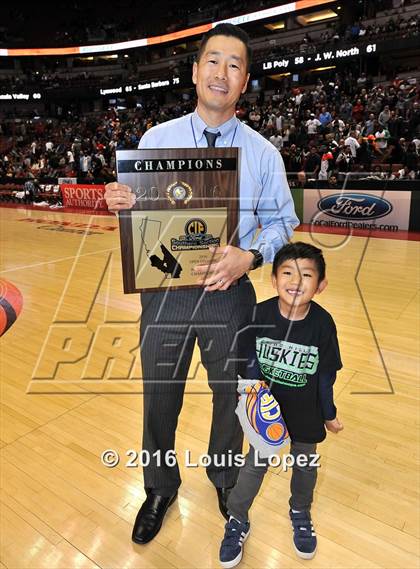 Thumbnail 3 in Chino Hills vs. Sierra Canyon (CIF SS Open Division Final) photogallery.